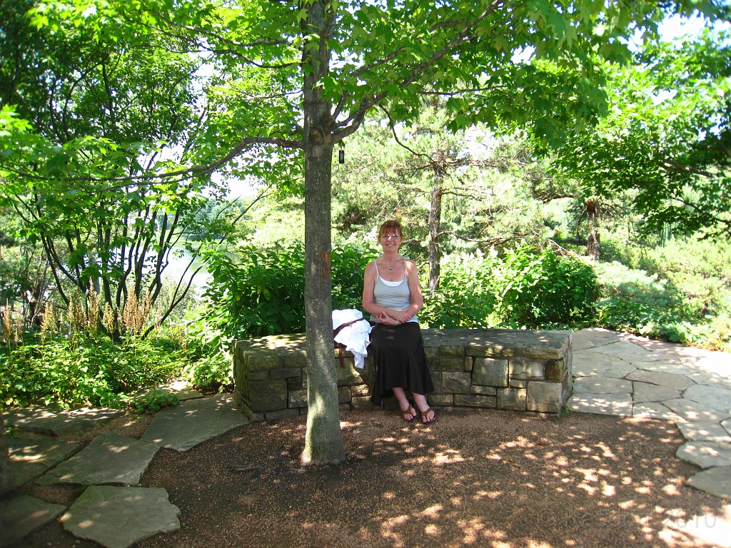 Botanical Gardens 2010 0350.jpg - The Chicago Botanic Gardens. Wear comfortable shoes, and be prepared to enjoy the landscape for a day.